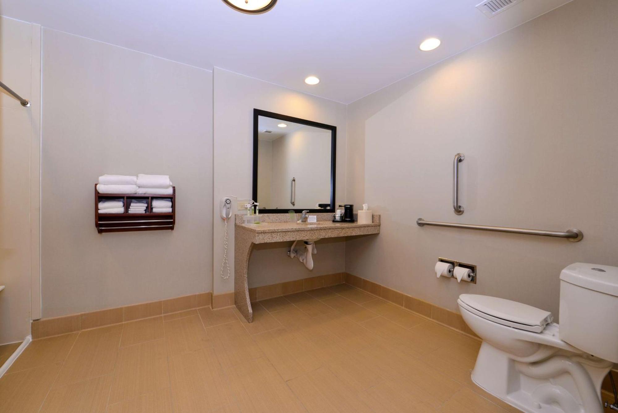 Hampton Inn Chicago-Carol Stream Экстерьер фото