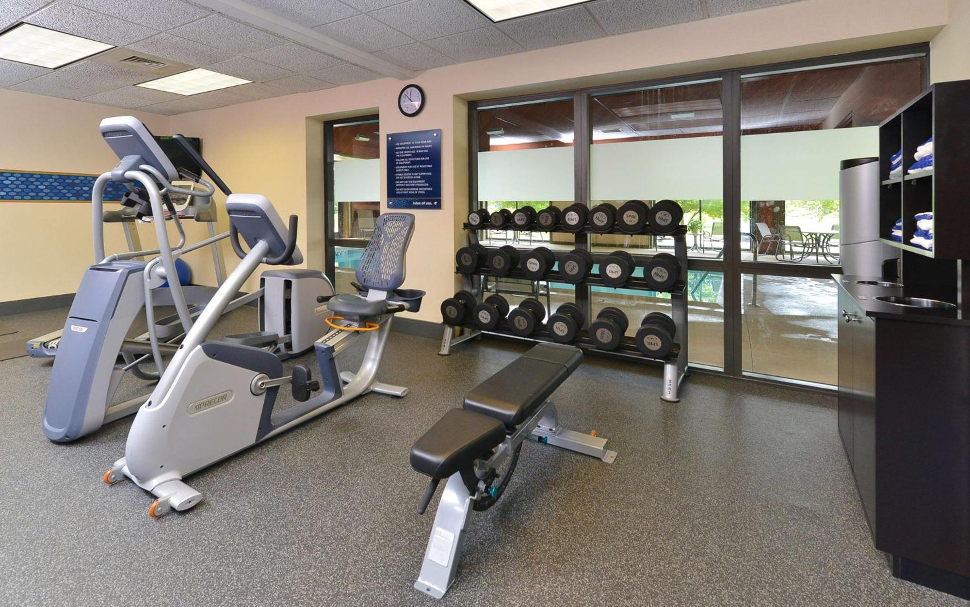 Hampton Inn Chicago-Carol Stream Экстерьер фото