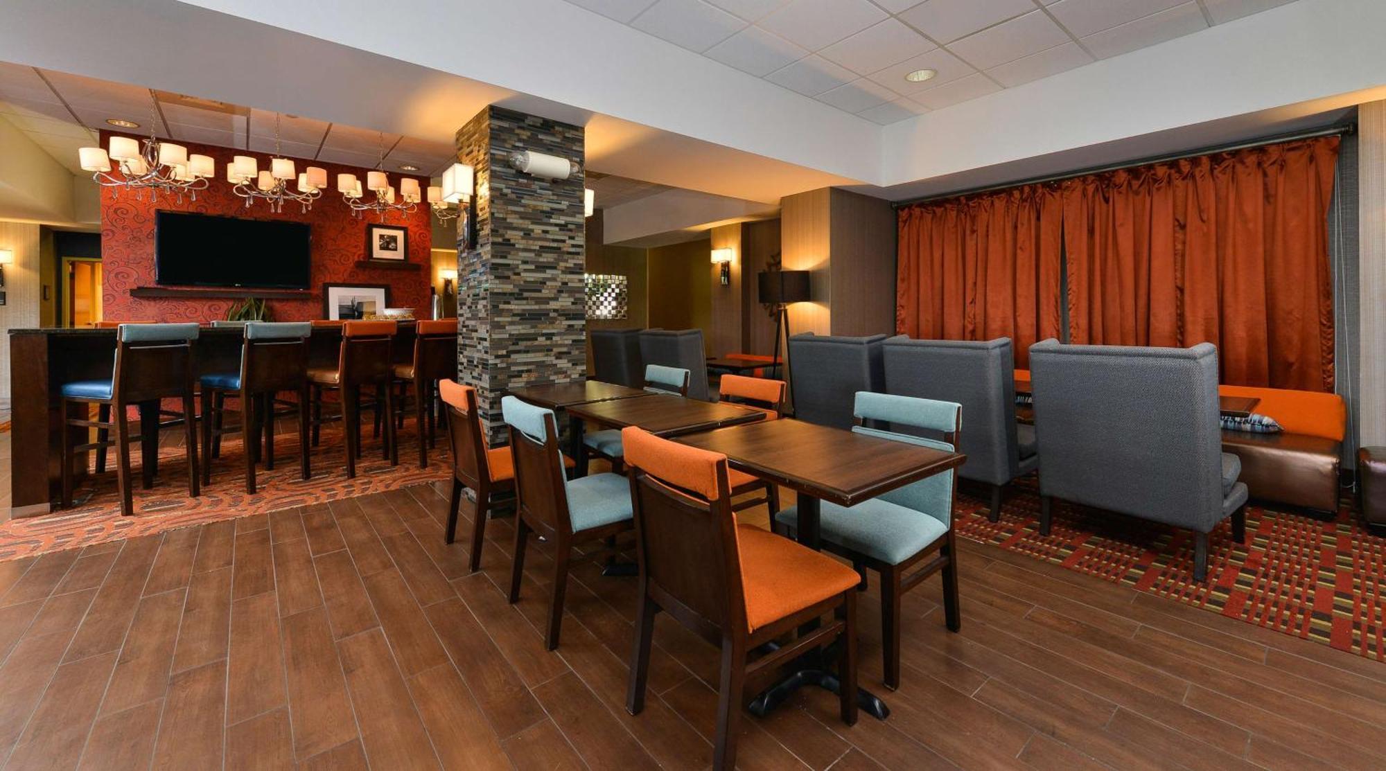 Hampton Inn Chicago-Carol Stream Экстерьер фото